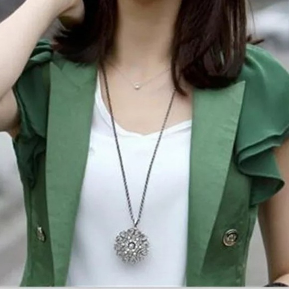 Long pendant necklace - Picture 3 of 7